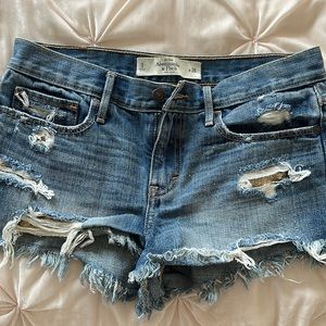 Abercrombie size 2 Jean shorts with gold glitter pockets
